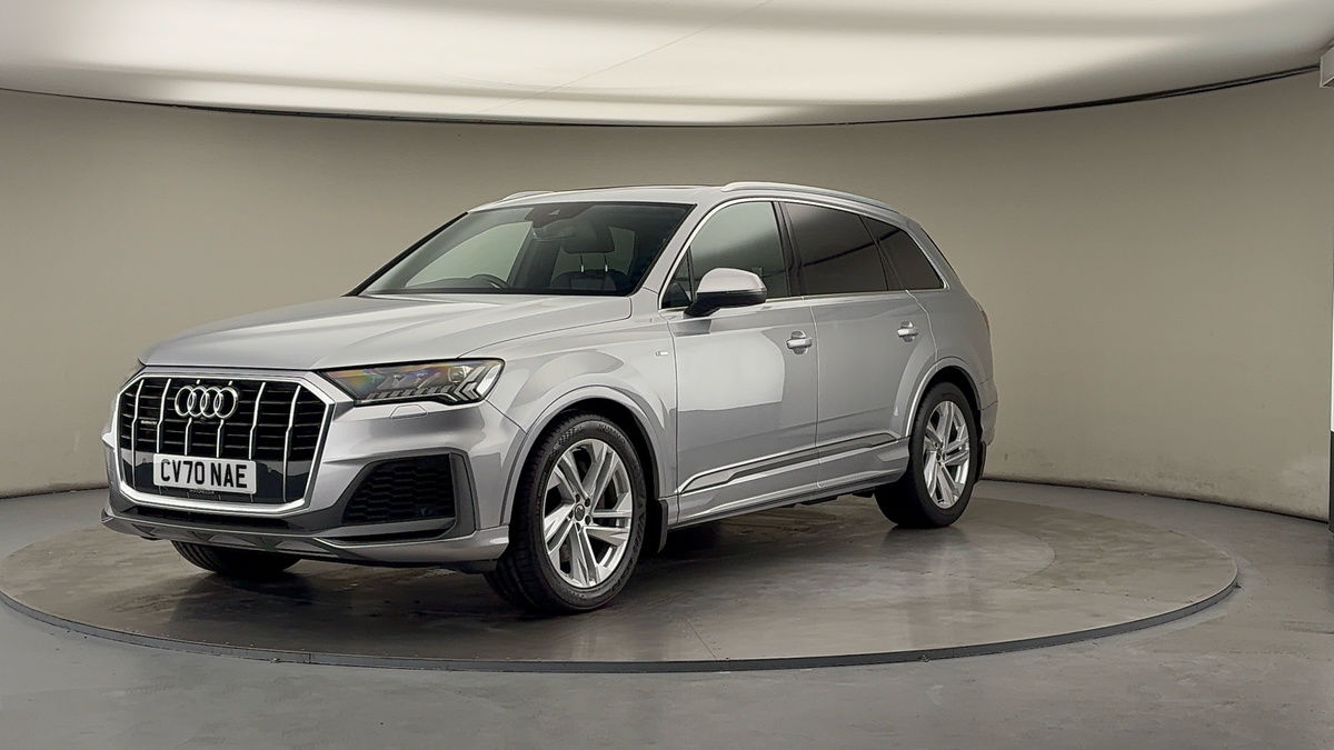More views of Audi Q7