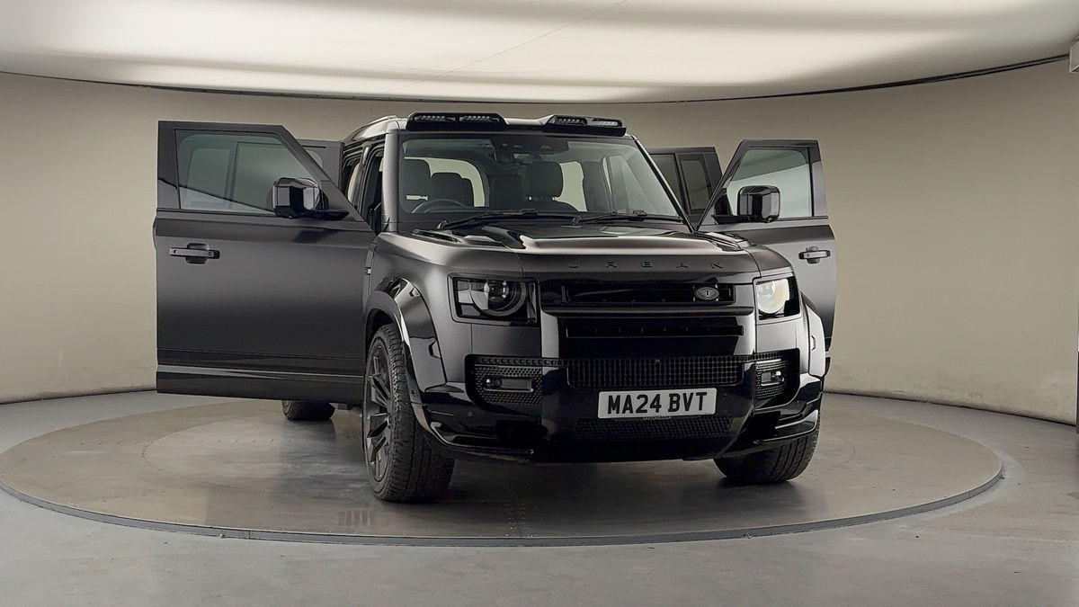 More views of Land Rover Defender 110