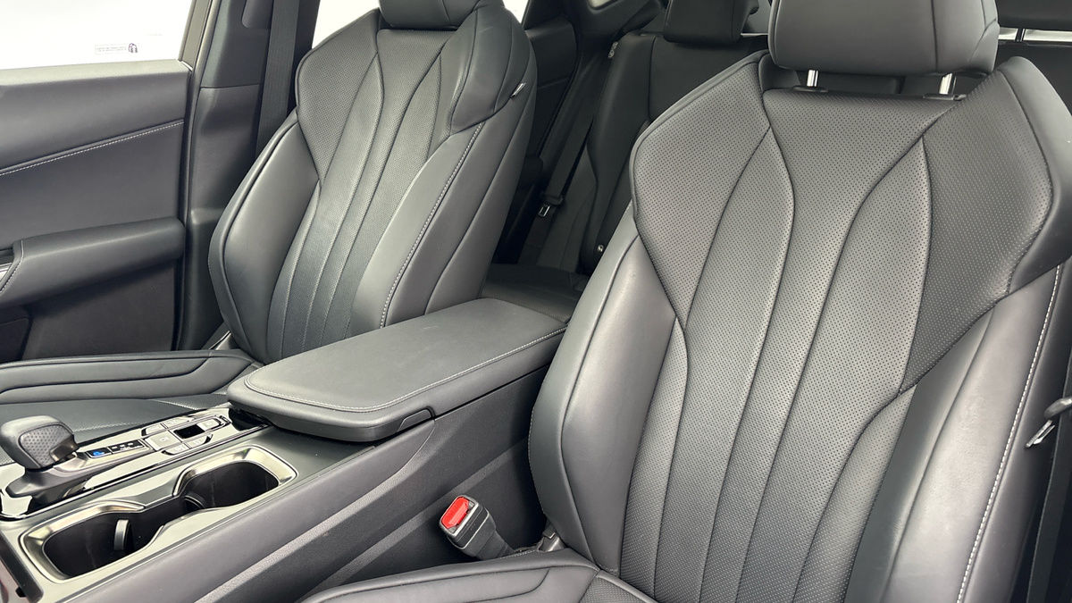 Lexus NX Image 7