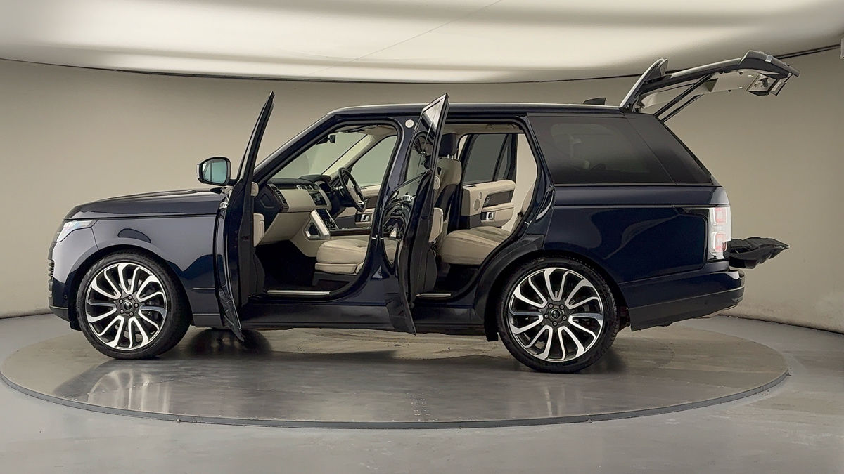 More views of Land Rover Range Rover