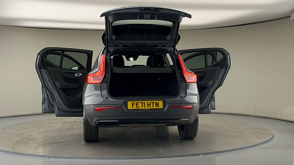 More views of Volvo XC40