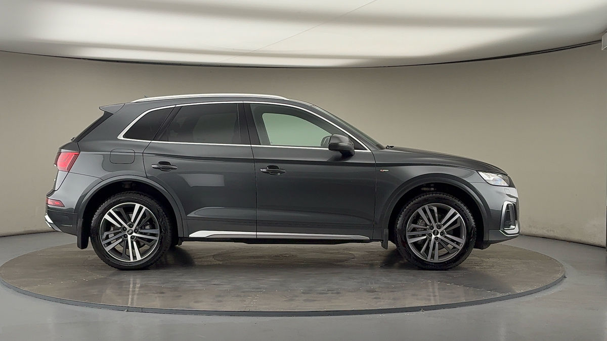 Audi Q5 Image 16