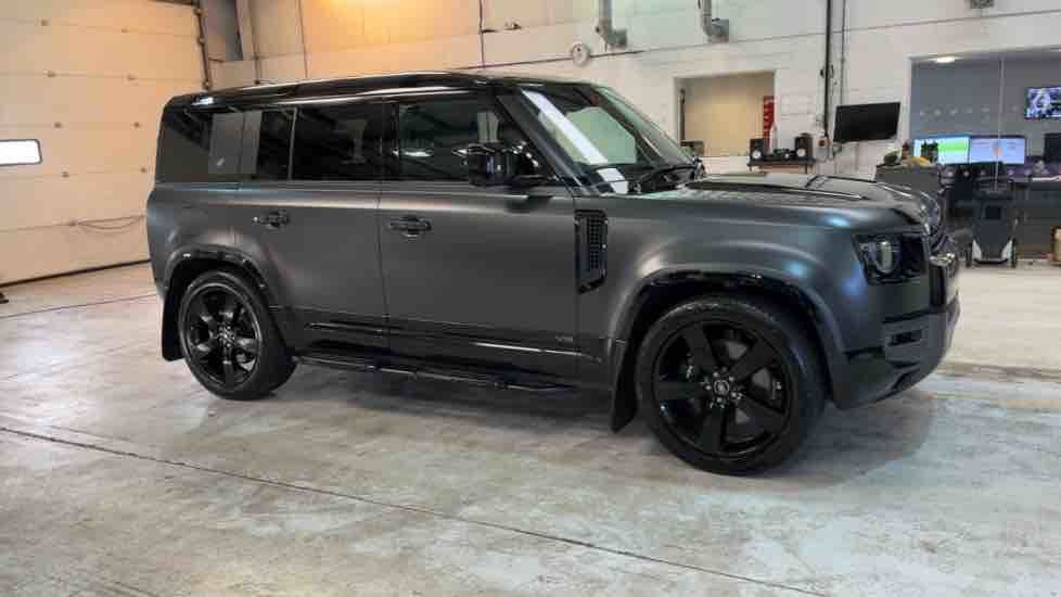 More views of Land Rover Defender 110