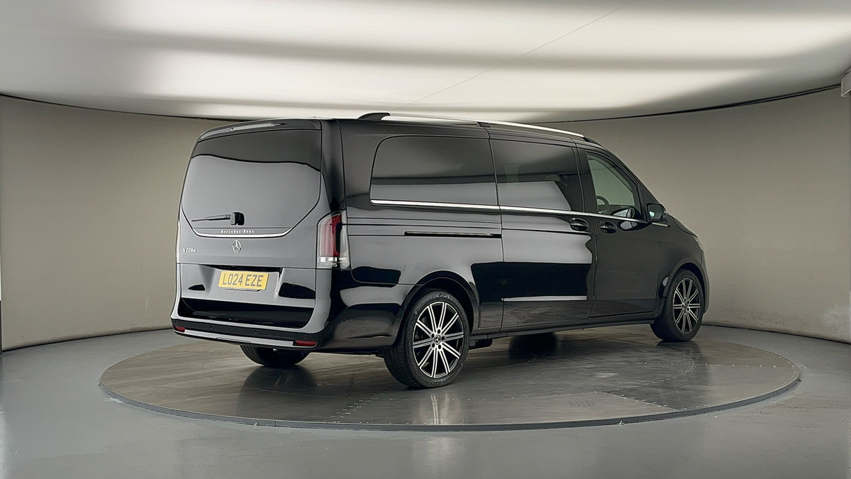 Mercedes-Benz V Class Image 21