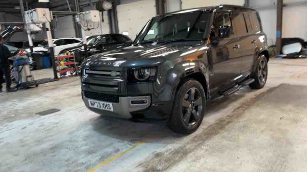 More views of Land Rover Defender 110