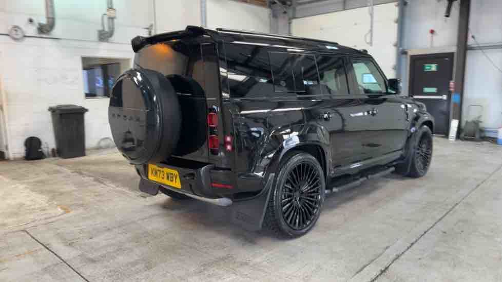 More views of Land Rover Defender 110