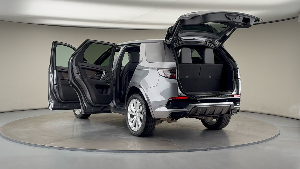 Land Rover Discovery Sport Image 23