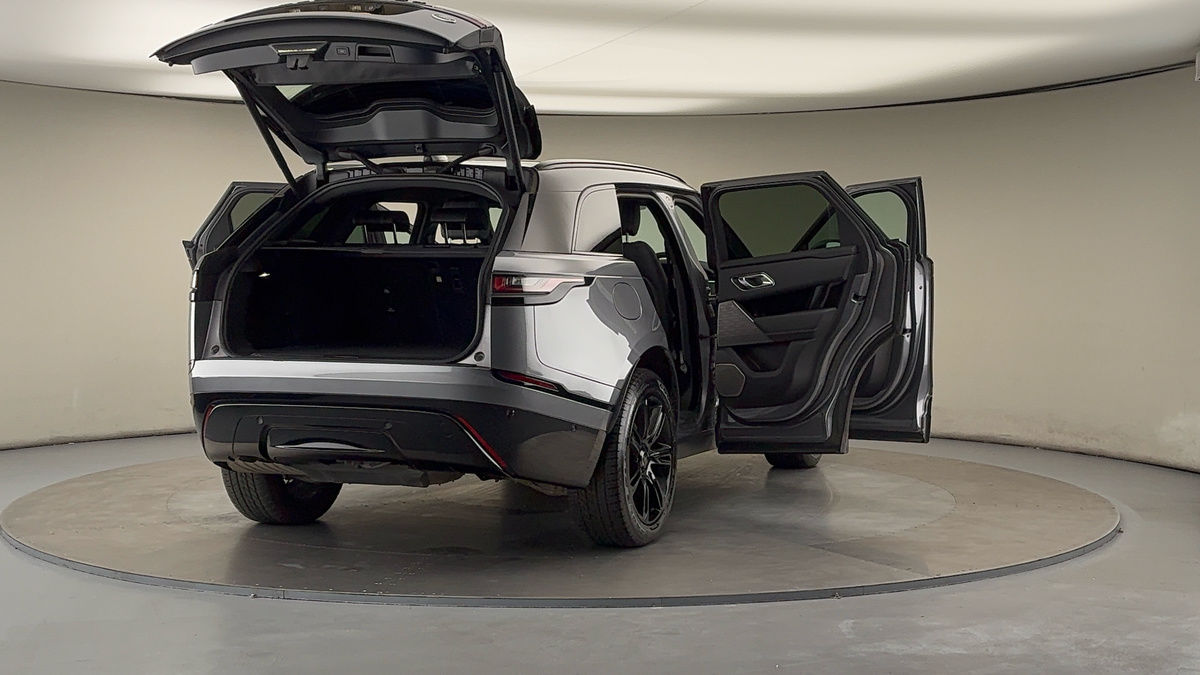 More views of Land Rover Range Rover Velar