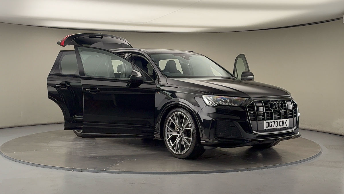 More views of Audi Q7