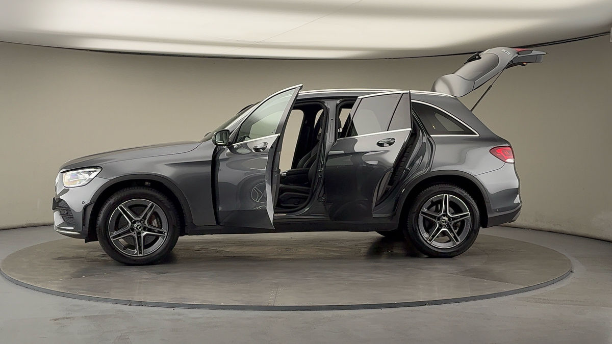 More views of Mercedes-Benz GLC