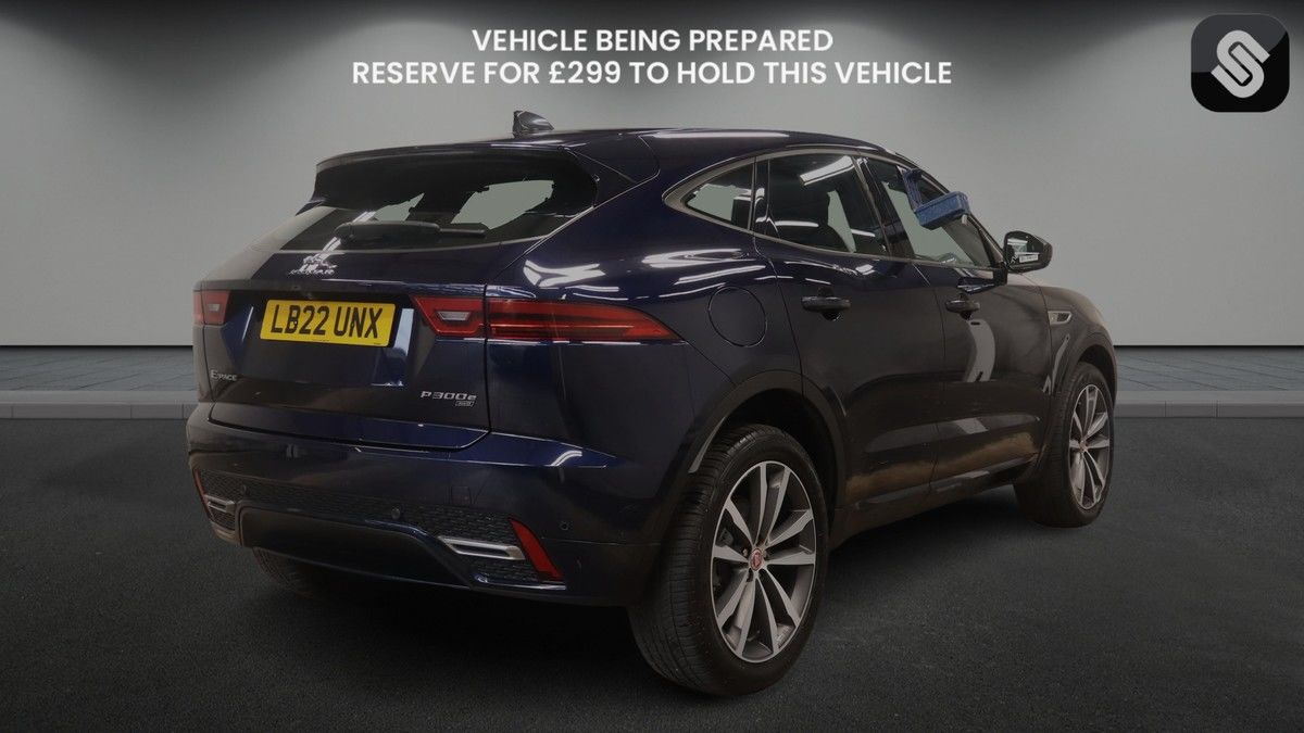 Jaguar E-PACE Image 4