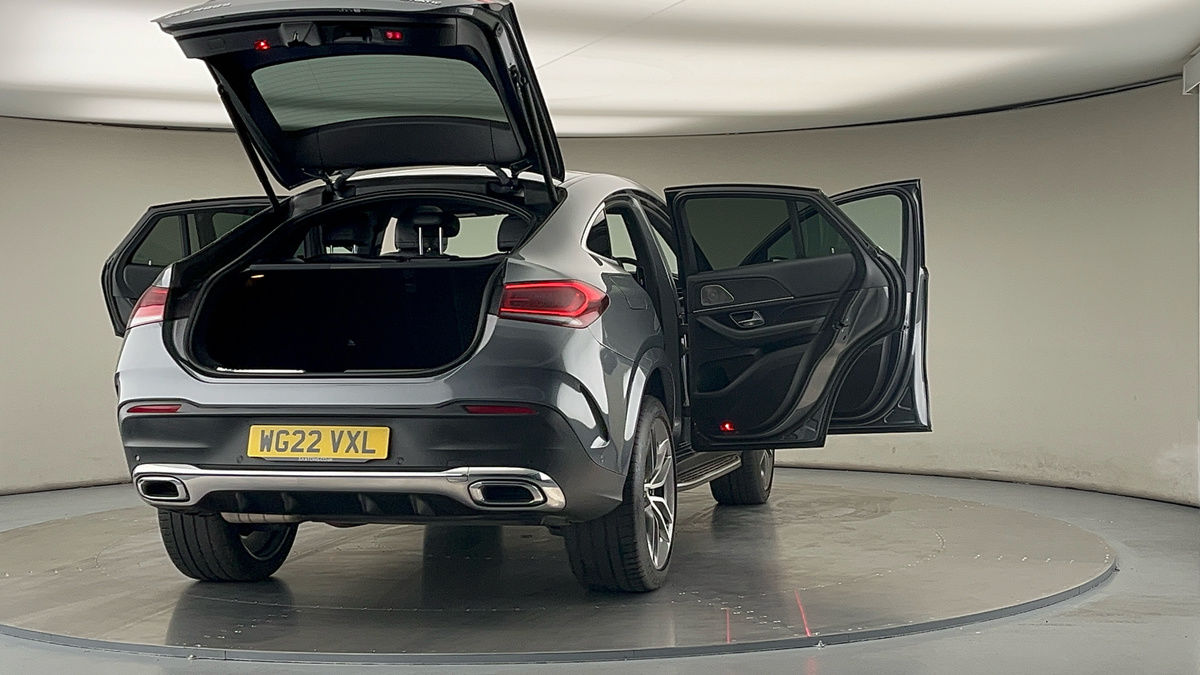More views of Mercedes-Benz GLE