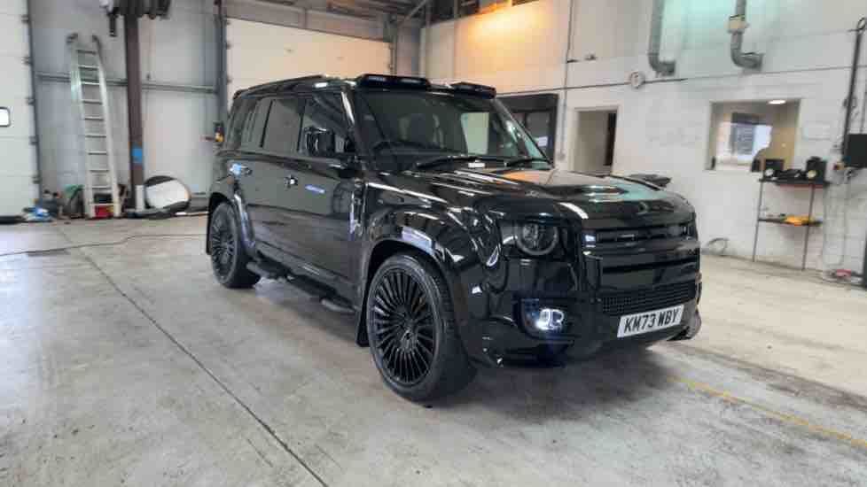 More views of Land Rover Defender 110