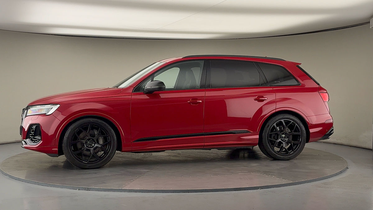 More views of Audi Q7