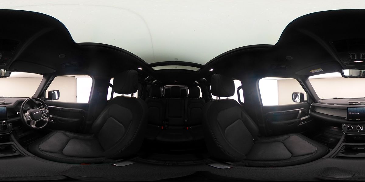 More views of Land Rover Defender 110