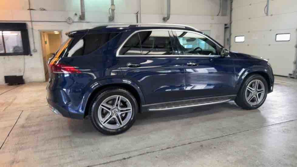 More views of Mercedes-Benz GLE