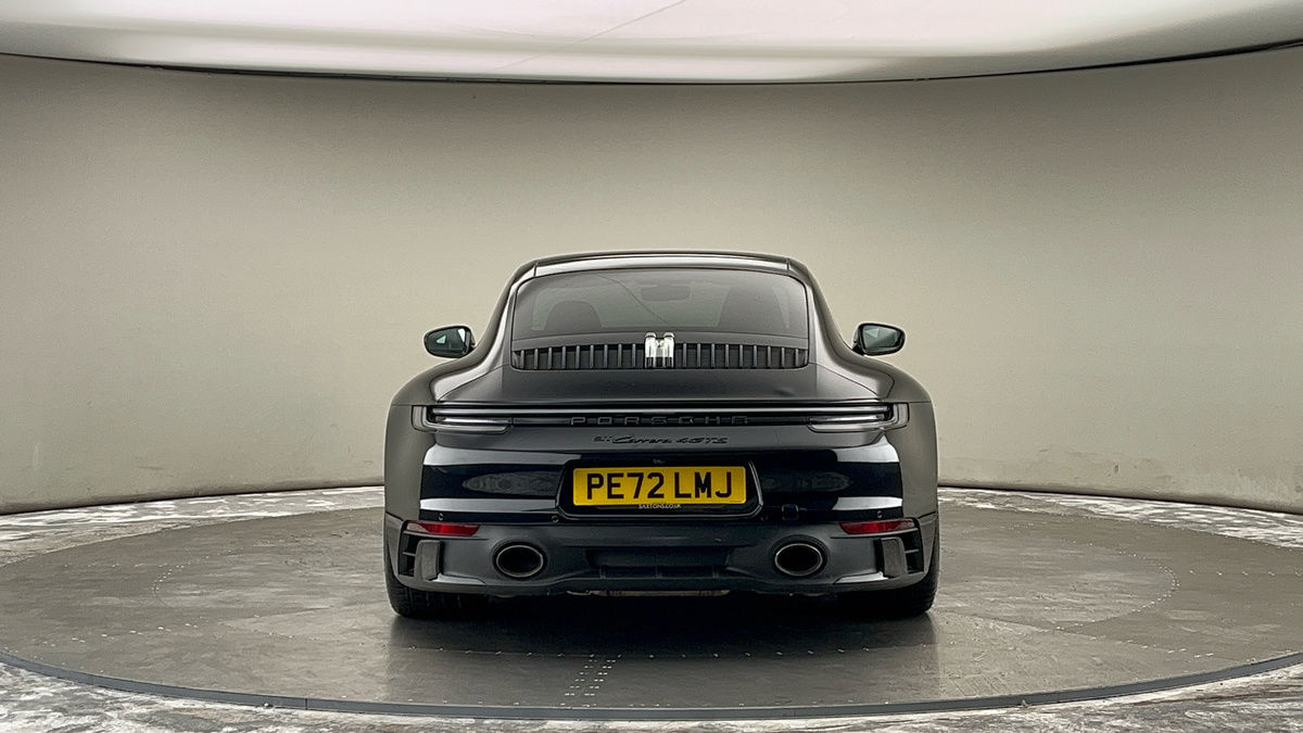 Porsche 911 Image 4