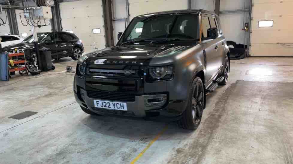 More views of Land Rover Defender 110