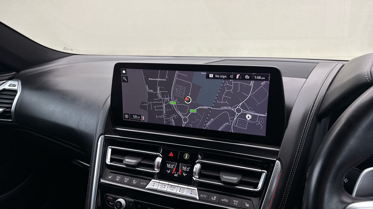 BMW 8 Series Image 18