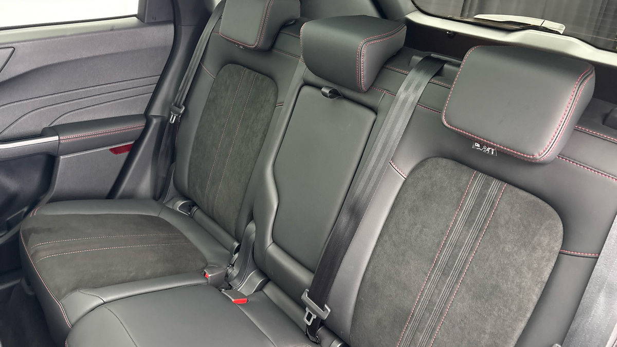 Ford Kuga Image 8