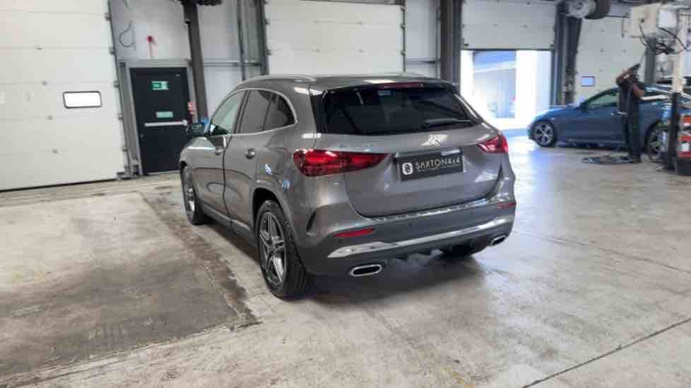 More views of Mercedes-Benz GLA