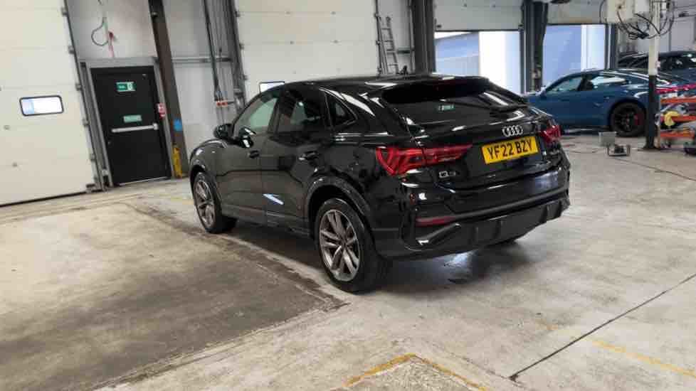 More views of Audi Q3