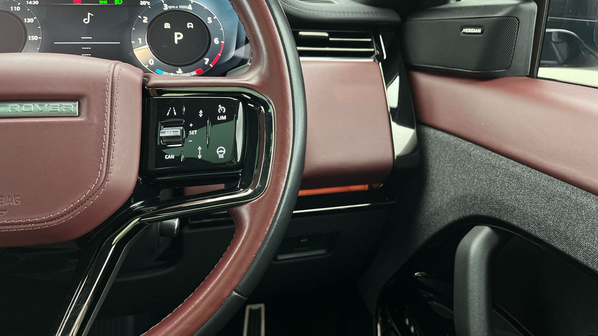 Land Rover Range Rover Sport Image 14