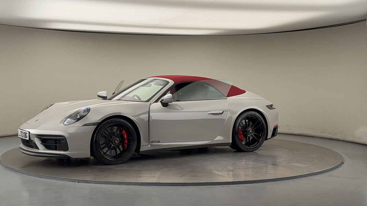 More views of Porsche 911