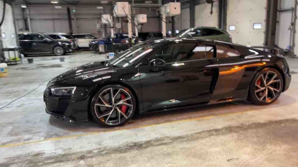 More views of Audi R8