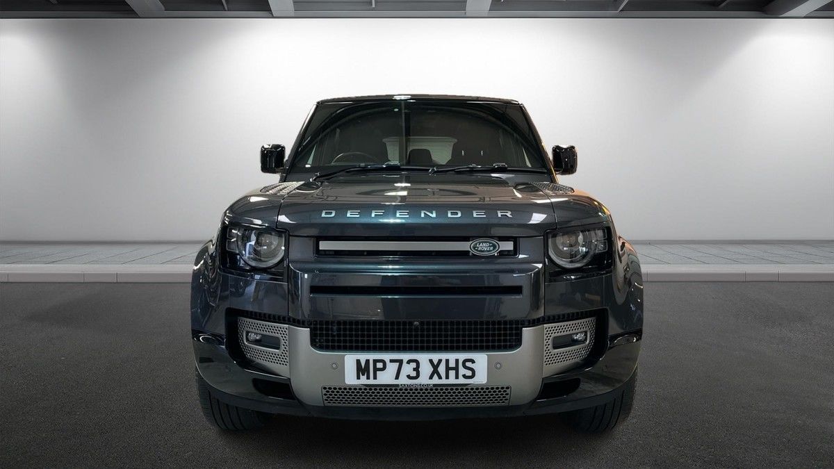 Land Rover Defender 110 Urban Image 5