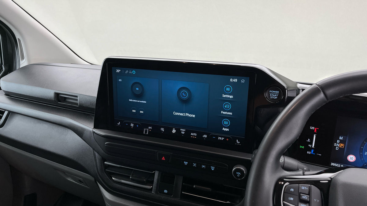 Ford Transit Custom Image 17