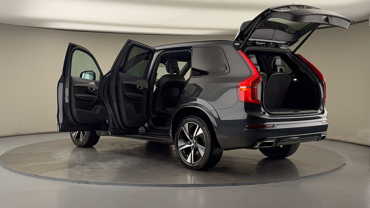 More views of Volvo XC90