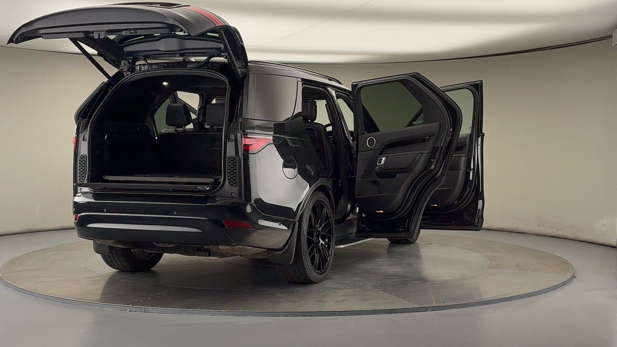 More views of Land Rover Discovery