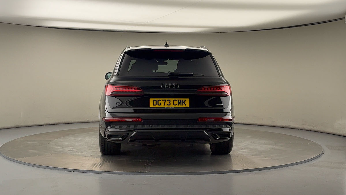 More views of Audi Q7