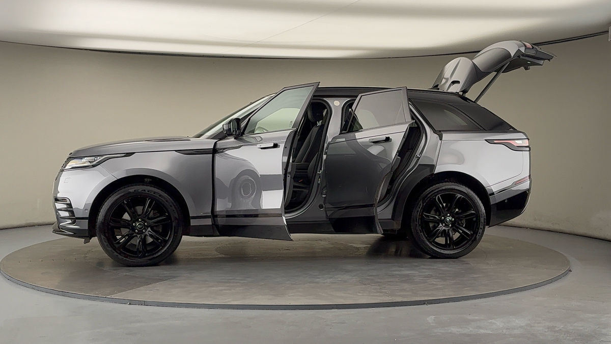 More views of Land Rover Range Rover Velar