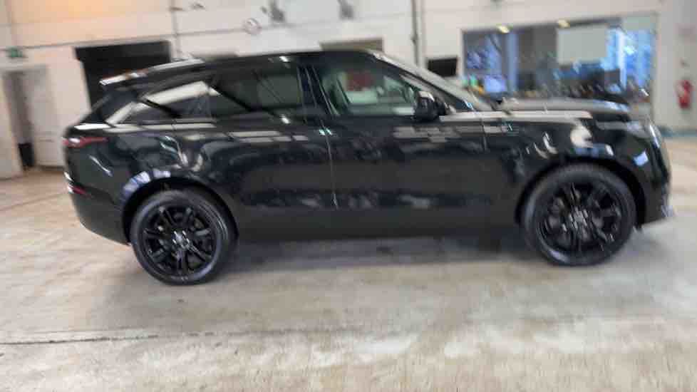 More views of Land Rover Range Rover Velar