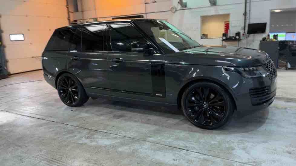 More views of Land Rover Range Rover