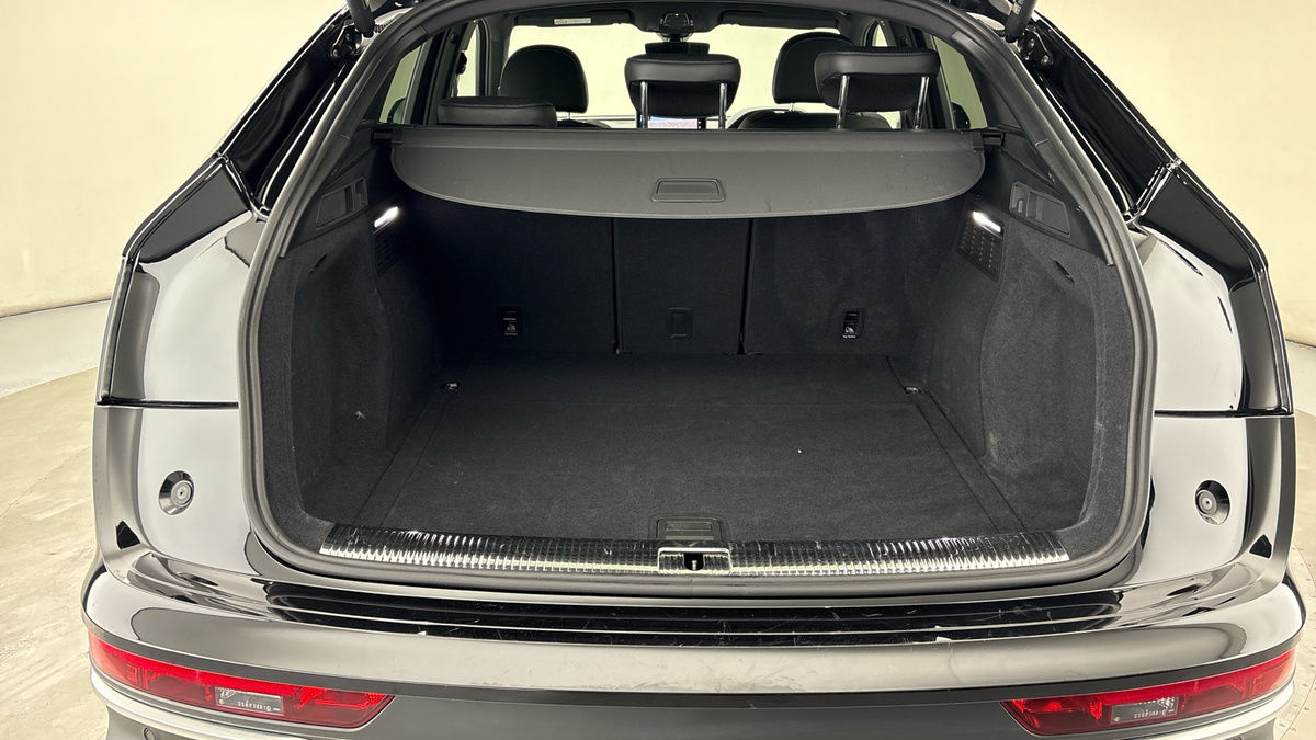 Audi SQ5 Image 11
