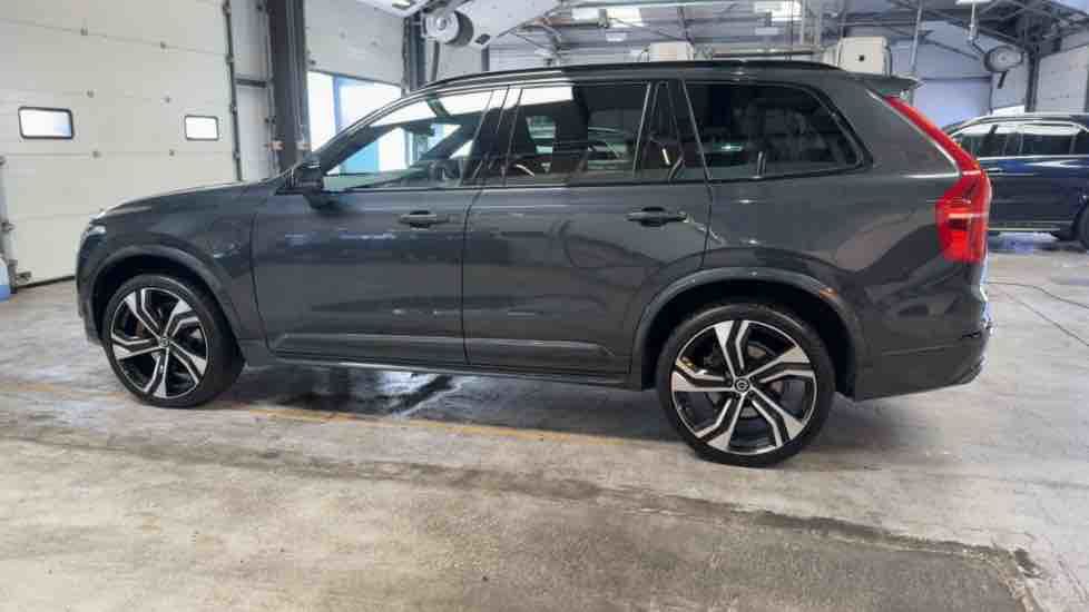 More views of Volvo XC90