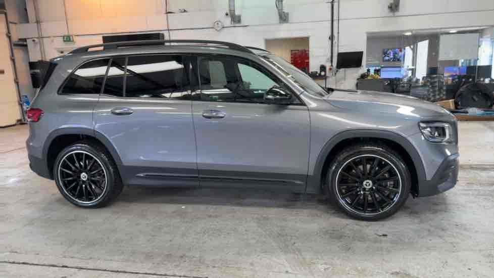 More views of Mercedes-Benz GLB