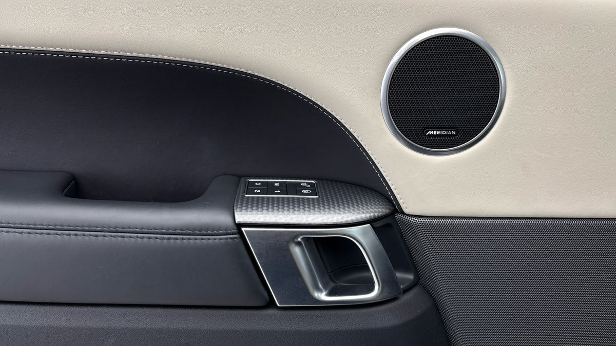 Land Rover Range Rover Sport Image 19