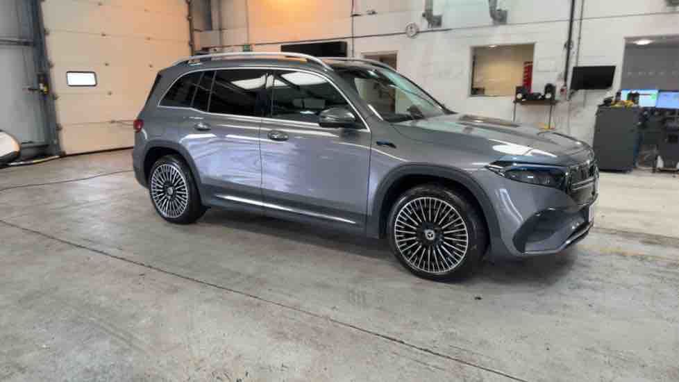 More views of Mercedes-Benz EQB