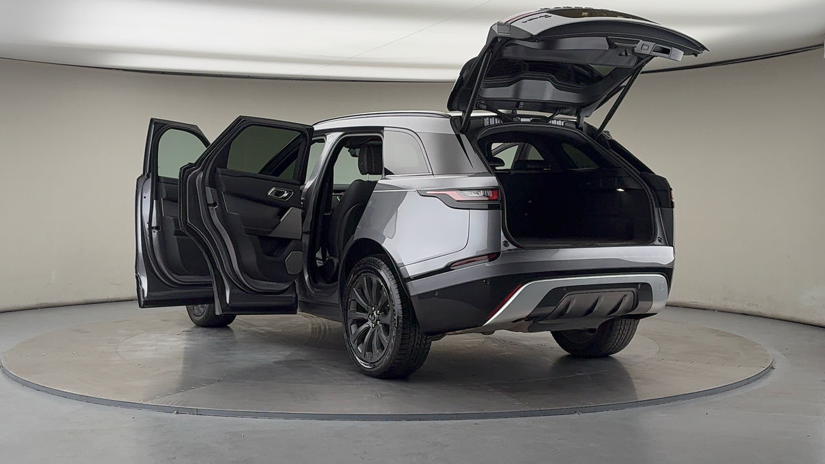 Land Rover Range Rover Velar Image 23