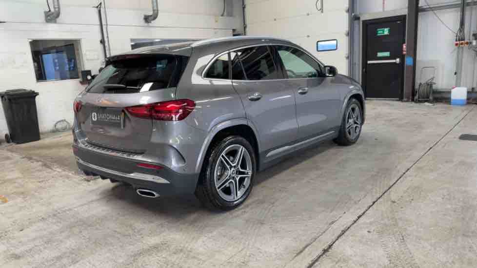 More views of Mercedes-Benz GLA