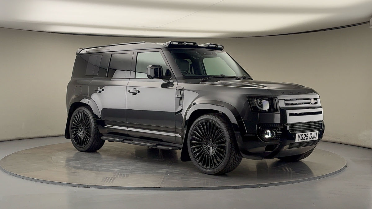 More views of Land Rover Defender 110