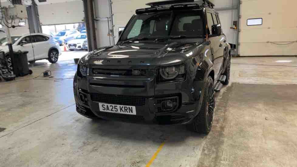 More views of Land Rover Defender 110
