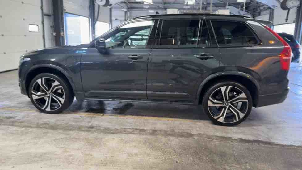 More views of Volvo XC90