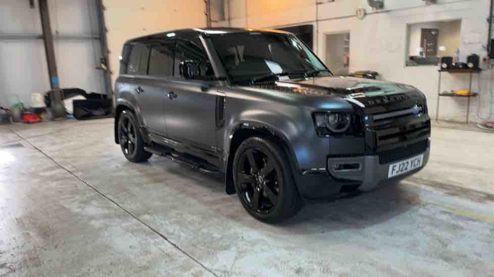 More views of Land Rover Defender 110