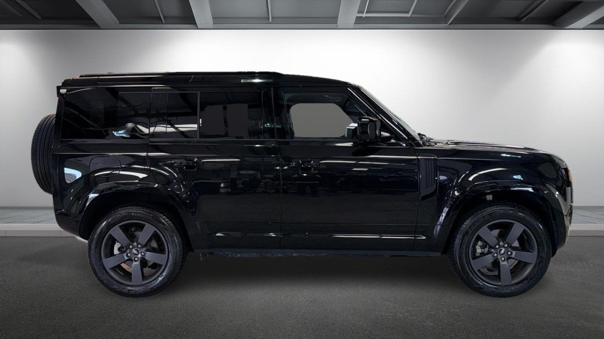 Land Rover Defender 110 Urban Image 30