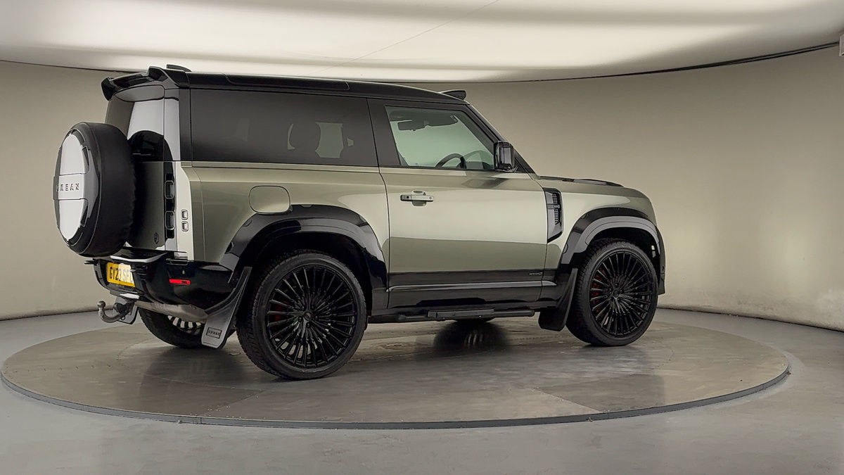 More views of Land Rover Defender 90